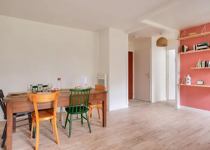 Apartament Le Maille- T2 Au Calme En Centre-ville *